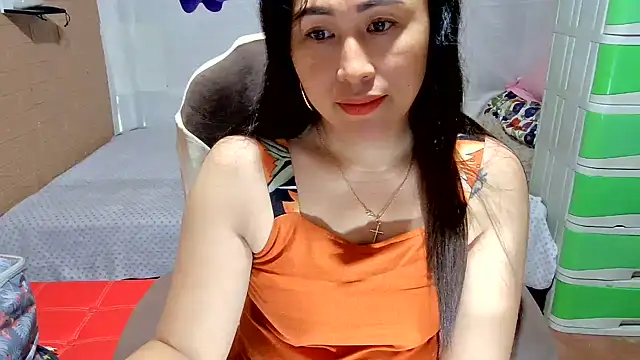 M e c e l online show from May 22, 2026, 4:52 am