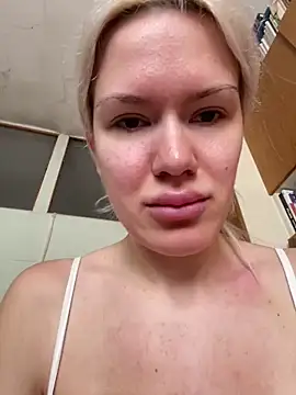 Keylili online show from March 5, 2025, 9:38 am