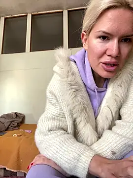 Keylili online show from January 12, 2026, 10:53 am