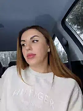 Snapshot of Kalli_Fornia chatting on December 17, 2024, 8:56 am Kalli Fornia online show from December 17, 2024, 8:56 am