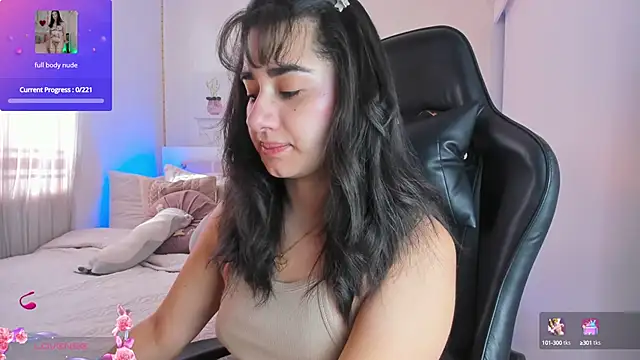 annadu011 online show from January 30, 2025, 1:53 pm