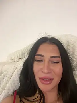 EmyLaveau online show from February 7, 2025, 9:47 am