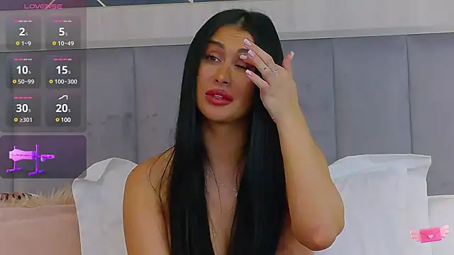 EmyLaveau online show from February 11, 2025, 11:54 am