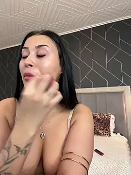 EmyLaveau online show from February 20, 2025, 5:33 am