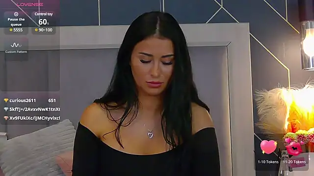 EmyLaveau online show from March 19, 2025, 9:17 am