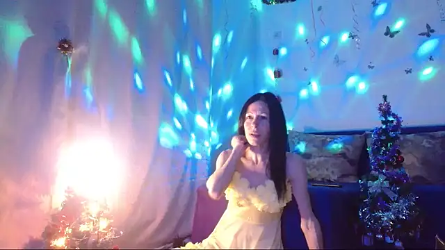 Snapshot of ElysaSun chatting on December 20, 2025, 6:15 pm ElysaSun online show from December 20, 2025, 6:15 pm