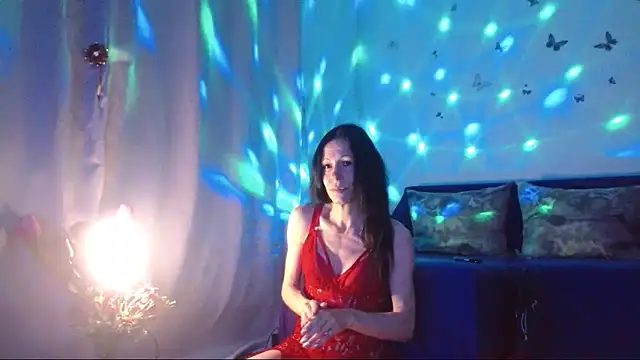 Snapshot of ElysaSun chatting on February 1, 2026, 6:39 pm ElysaSun online show from February 1, 2026, 6:39 pm