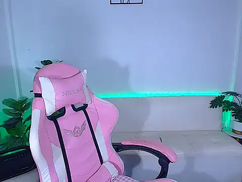 plysaithailand online show from October 15, 2025, 1:50 am