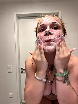 PennyPrincess online show from October 1, 2025, 1:17 pm