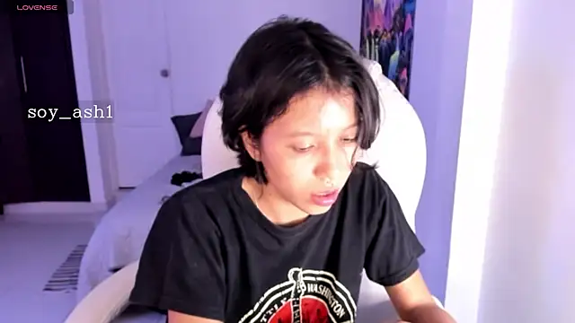 Ashlleycam  online show from December 5, 2024, 1:25 am