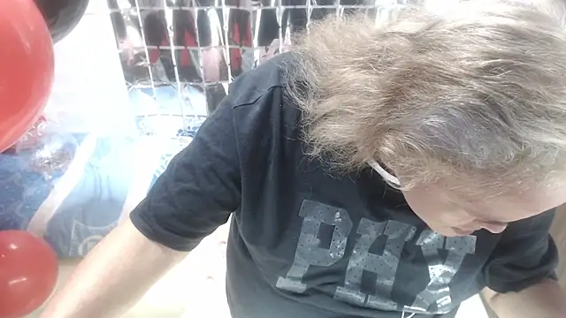 selenax2023 online show from March 19, 2026, 2:37 am