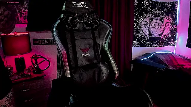 josh  ackerman online show from December 24, 2024, 11:17 am