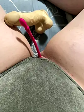 katcclovea online show from November 30, 2025, 1:59 pm