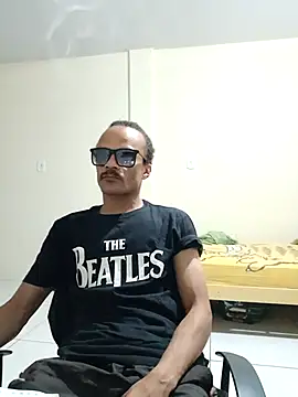 JamesQuaresma online show from January 18, 2025, 3:53 am