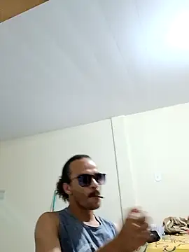 JamesQuaresma online show from January 23, 2025, 10:44 pm