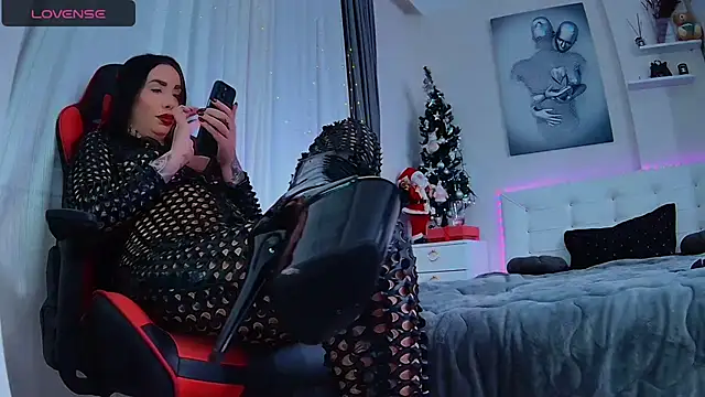 cokeyspeed69 online show from December 21, 2024, 2:47 pm