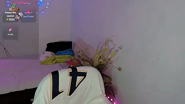 kiarybell   online show from March 2, 2025, 5:01 am