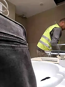 juandi21cm online show from February 4, 2025, 7:29 am