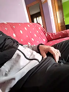 juandi21cm online show from February 22, 2025, 11:13 am