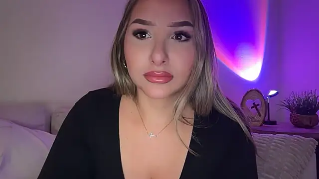 Snapshot of lustfulsmiles chatting on April 30, 2026, 12:00 pm lustfulsmiles online show from April 30, 2026, 12:00 pm