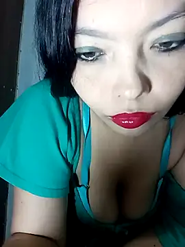 Snapshot of Melanymartinez105 chatting on January 7, 2026, 4:48 am Melanymartinez105 online show from January 7, 2026, 4:48 am