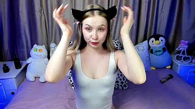 Snapshot of LilyStarlight chatting on January 4, 2025, 7:13 am LilyStarlight online show from January 4, 2025, 7:13 am