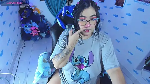 OnlyBluex online show from October 15, 2025, 1:50 am