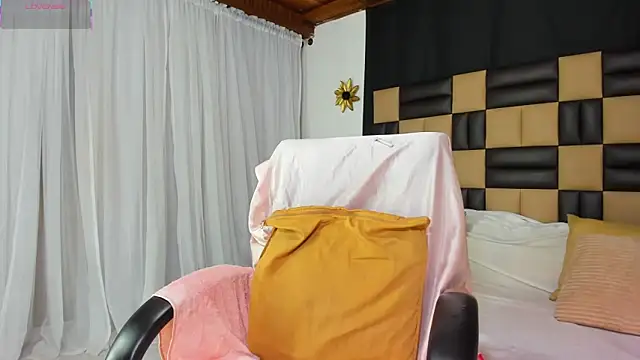 BarbieKano online show from October 17, 2025, 11:51 pm