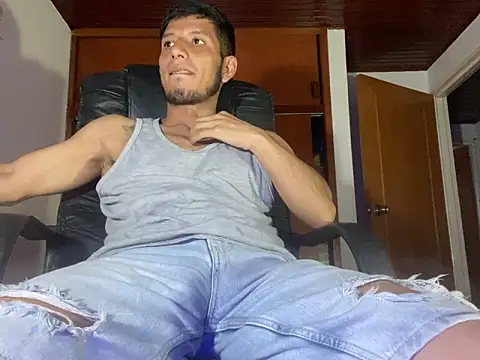 thadeo horny online show from April 23, 2026, 10:56 pm