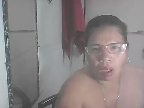 hotwet mama4uxx online show from March 9, 2025, 11:58 am