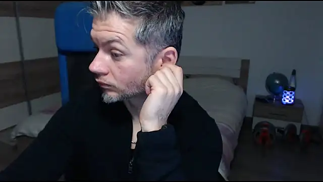 RobbyShawz online show from February 14, 2025, 9:34 am