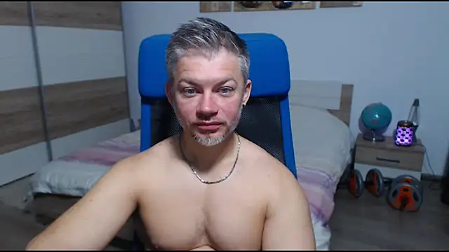 RobbyShawz online show from September 30, 2025, 4:06 am