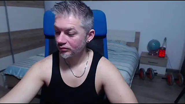 RobbyShawz online show from December 23, 2025, 5:27 am