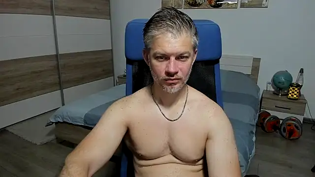 Snapshot of RobbyShawz chatting on June 11, 2026, 3:48 am RobbyShawz online show from June 11, 2026, 3:48 am