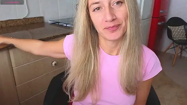 Lunamix online show from November 20, 2025, 10:48 am