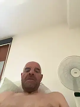Snapshot of slim1976006 chatting on August 1, 2026, 8:57 am slim1976006 online show from August 1, 2026, 8:57 am