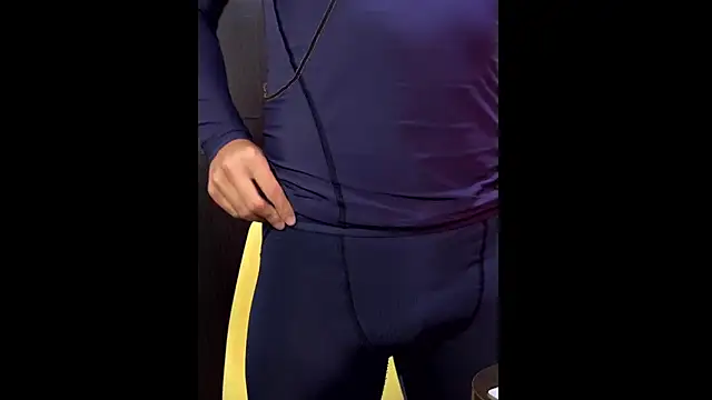 asiahot liam online show from January 29, 2025, 11:41 am