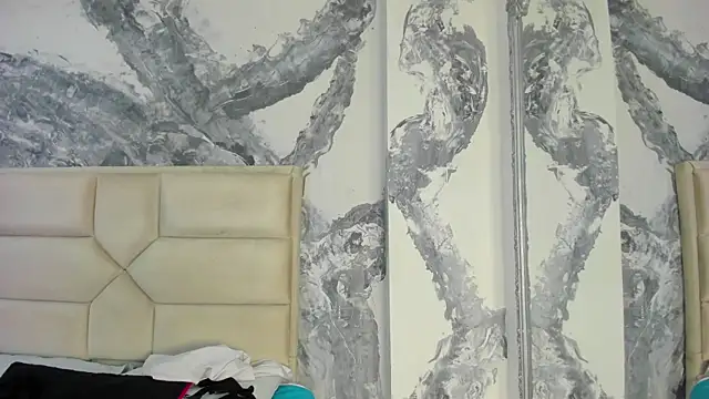 Snapshot of Rianamanson chatting on October 15, 2025, 9:48 pm Rianamanson online show from October 15, 2025, 9:48 pm