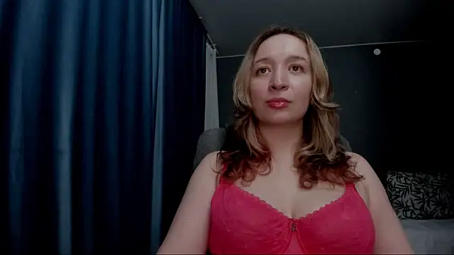 Snapshot of Eva_Rikchter chatting on February 9, 2026, 10:14 pm Eva Rikchter online show from February 9, 2026, 10:14 pm