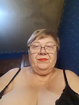 Lena Gaby online show from November 17, 2025, 7:41 pm