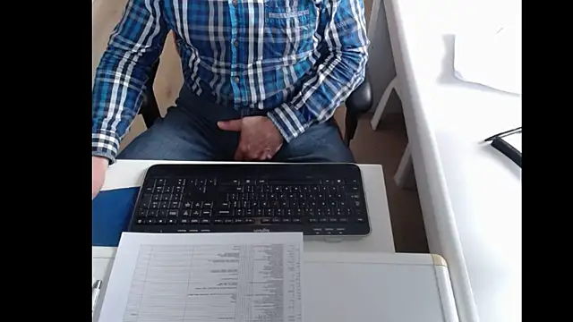 dutchpornking online show from February 20, 2025, 9:33 am