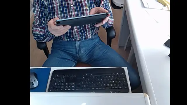 dutchpornking online show from March 17, 2025, 11:21 am