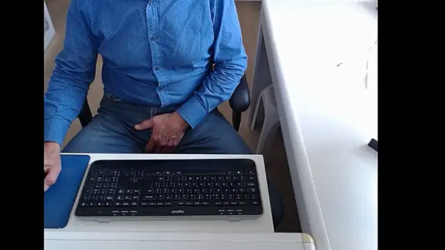 dutchpornking online show from September 14, 2025, 10:25 am