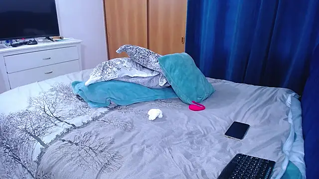 mondirty70 online show from April 19, 2026, 11:42 am