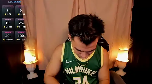 000batman000 online show from February 7, 2025, 1:11 pm