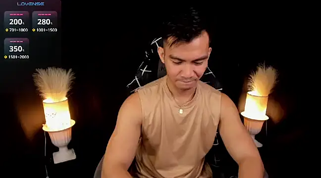 000batman000 online show from March 11, 2025, 12:50 pm