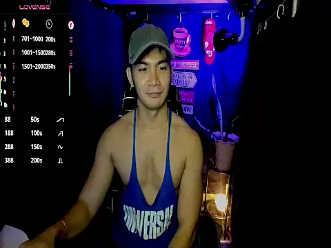 000batman000 online show from February 3, 2026, 12:43 pm