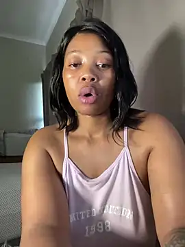 cherrybabe76 online show from February 11, 2025, 2:57 pm