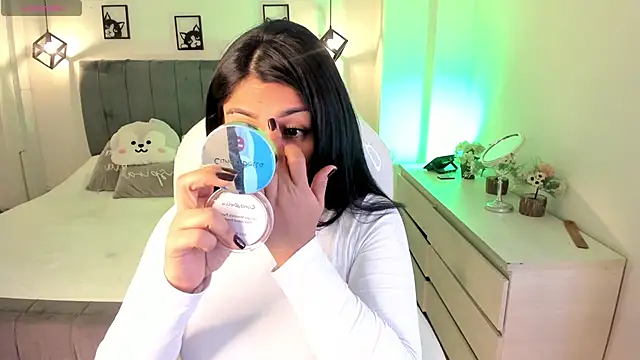 Catalinaa martinez online show from September 11, 2025, 3:17 am