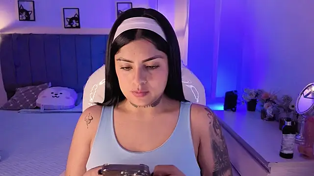 Catalinaa martinez online show from October 31, 2025, 3:18 am